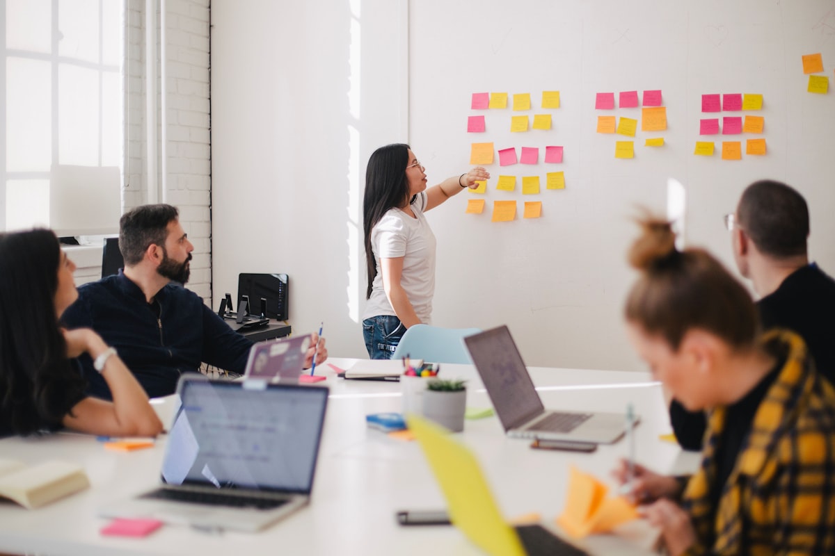 RightNode Media team collaborating on digital marketing strategy